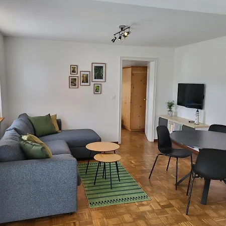 Les Petits Rosiers *